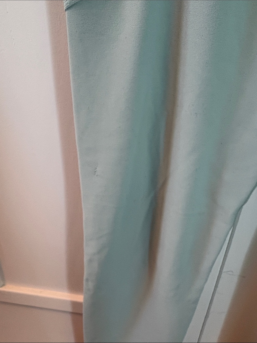 Old Navy Mint Green High-Rise Leggings with Side Pockets - Picture 3 of 4